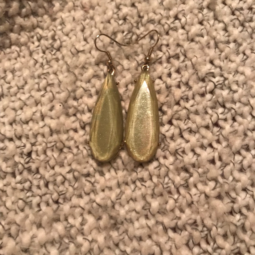 Teardrop earrings